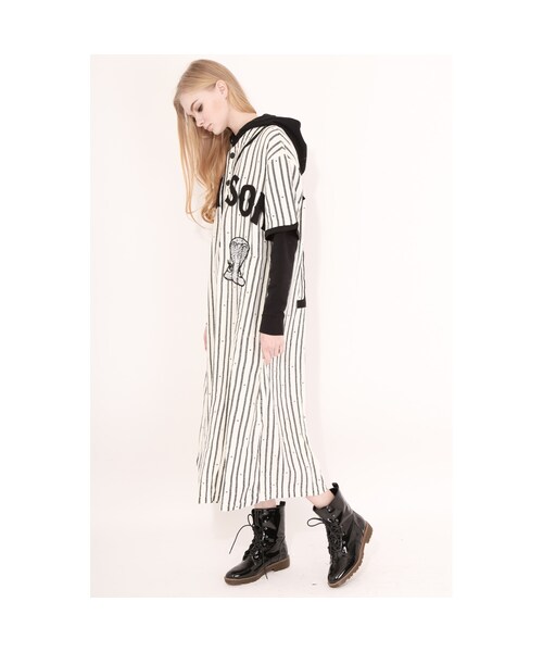 KTZ（ケイティーゼット）の「Poison Embroidered Long Baseball Shirt（トップス・レディース・White & Black・XS）」の4枚目の写真