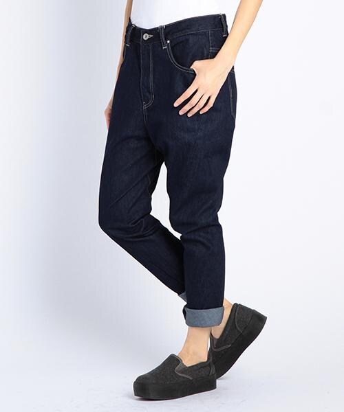 DOUBLE NAME（ダブルネーム）の「サルエルデニムパンツ（パンツ・レディース・ブルー/柄A・S/M/L）」の2枚目の写真