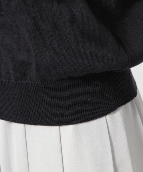 GLOBAL WORK（グローバルワーク）の「１２ゲージコットンロゴニットプルオーバー（トップス・レディース・ホワイト05/ネイビー88・Ｍ/Ｌ）」の11枚目の写真