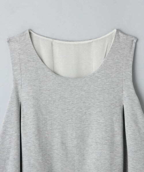 JEANASIS（ジーナシス）の「【先行予約】リバーシブルユルバックカサネノースリーブ（トップス・レディース・オフホワイト×ホワイト/ブラック×ネイビー/グレ×ホワイト・FREE）」の5枚目の写真