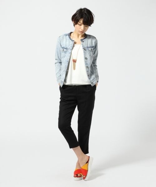 JEANASIS（ジーナシス）の「【先行予約】リバーシブルユルバックカサネノースリーブ（トップス・レディース・オフホワイト×ホワイト/ブラック×ネイビー/グレ×ホワイト・FREE）」の10枚目の写真