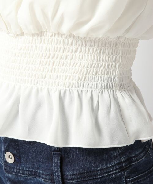 Heather（ヘザー）の「【通常販売スタート】シフォンオフショルブラウス（トップス・レディース・ホワイト/ギンガムチェック（モノトーン）/ギンガムチェック（レッド）/ライトイエロー/ネイビー・FREE）」の10枚目の写真