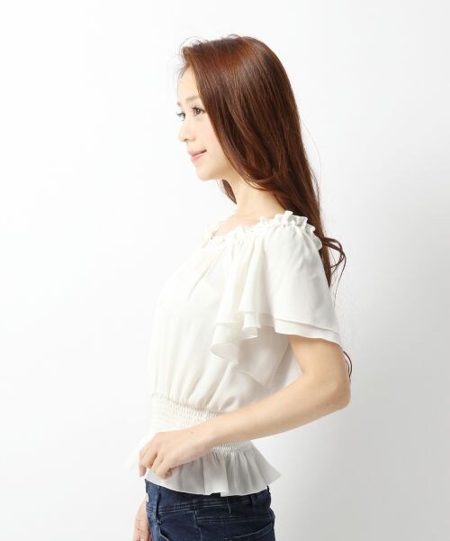 Heather（ヘザー）の「【通常販売スタート】シフォンオフショルブラウス（トップス・レディース・ホワイト/ギンガムチェック（モノトーン）/ギンガムチェック（レッド）/ライトイエロー/ネイビー・FREE）」の6枚目の写真