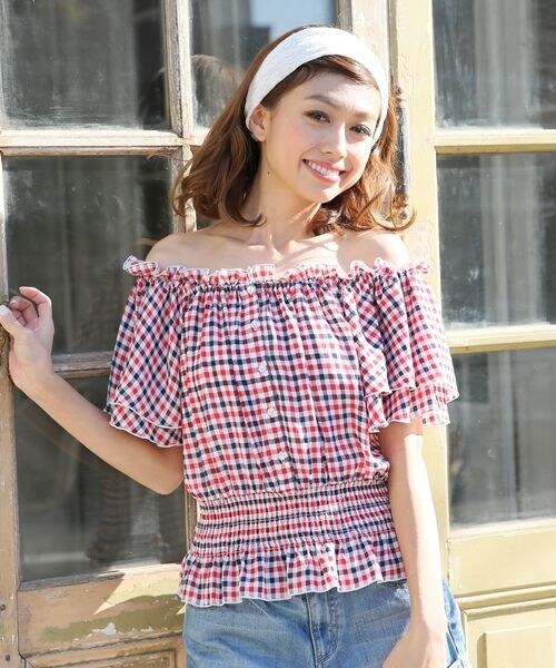 Heather（ヘザー）の「【通常販売スタート】シフォンオフショルブラウス（トップス・レディース・ホワイト/ギンガムチェック（モノトーン）/ギンガムチェック（レッド）/ライトイエロー/ネイビー・FREE）」の5枚目の写真