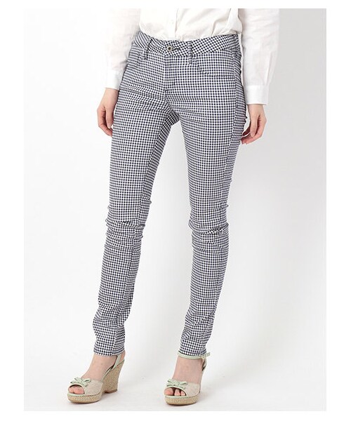 earth music&ecology（アースミュージックアンドエコロジー）の「【スキスキスキニー】ギンガムチェックスキニーパンツ（パンツ・レディース・ライトグレー/ブラック/ネイビー・XS/S/M/L）」の9枚目の写真