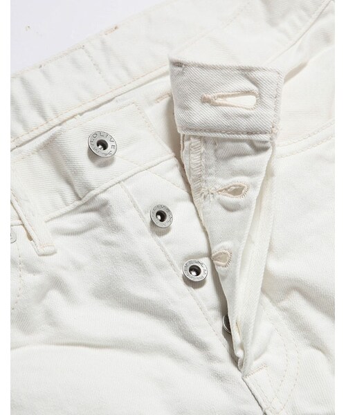 MR.OLIVE(ミスターオリーブ)の「MR.OLIVE SUPIMA WHITE SALVAGE DENIM / POUCH WORK REMAKE TAPERED SLIM JEANS(パンツ・メンズ・ホワイト・29in/30in/31in/32in)」の6枚目の写真