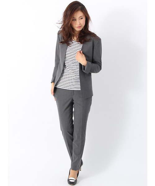 ユニバーサルランゲージ スーツ セットアップ ノーカラー ストライプ グレー PERFORMANCE SUIT／ノーカラージャケット＆パンツセットアップ