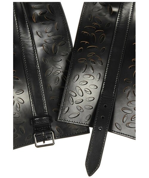 ALAIA（アライア）の「Alaïa Ellipse laser-cut leather waist belt