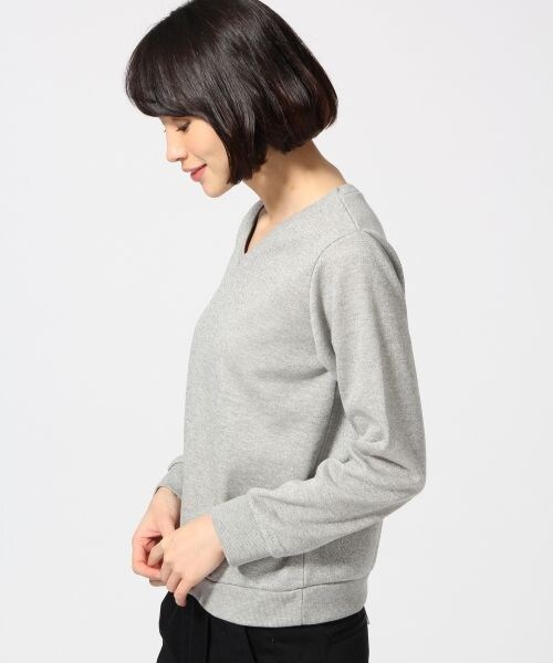 LEPSIM(レプシィム)の「ラメウラケVネックプルオーバーLS(トップス・レディース・オフ/ブラック/トップグレー・M/L)」の7枚目の写真