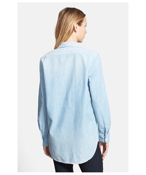 Levi's（リーバイス）の「Levi's® 'Workwear Boyfriend' Chambray Shirt（Tシャツ/カットソー・レディース・Authentic Chambray Blue・Juniors Small/Juniors X-Small/Juniors Medium/Juniors Large）」の2枚目の写真