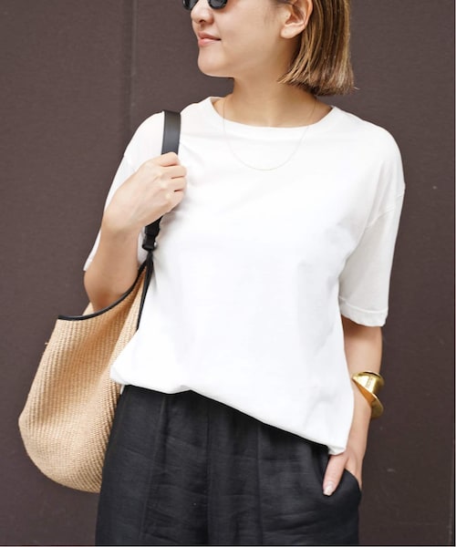 Deuxieme Classe（ドゥーズィエムクラス）の「追加 Chicness Tシャツ