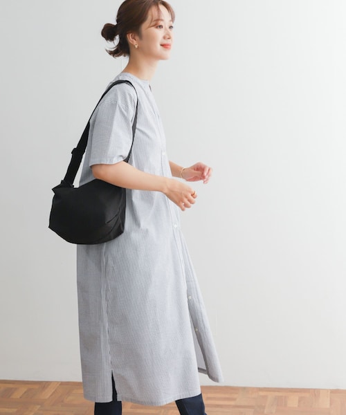 URBAN RESEARCH DOORS（アーバンリサーチドアーズ）の「ストライプ5分袖シャツワンピース（ワンピース/ドレス・レディース・BEIGE/BLACK/BLUE・M）」の6枚目の写真