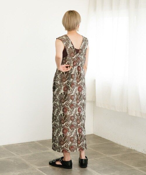 KBF（ケイビーエフ）の「『WEB/一部店舗限定』ジャガードIラインワンピース（ワンピース/ドレス・レディース・UMBER/BROWN・one）」の14枚目の写真