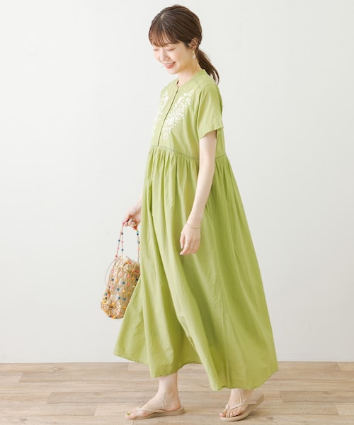 URBAN RESEARCH Sonny Label（アーバンリサーチサニーレーベル）の「エアリーコットンエンブロイダリーワンピース（ワンピース/ドレス・レディース・スミレ/ブラック/ピスタチオ・FREE）」の20枚目の写真