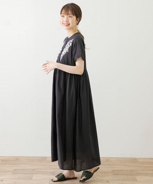 URBAN RESEARCH Sonny Label（アーバンリサーチサニーレーベル）の「エアリーコットンエンブロイダリーワンピース（ワンピース/ドレス・レディース・スミレ/ブラック/ピスタチオ・FREE）」の9枚目の写真