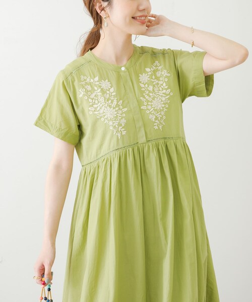 URBAN RESEARCH Sonny Label（アーバンリサーチサニーレーベル）の「エアリーコットンエンブロイダリーワンピース（ワンピース/ドレス・レディース・スミレ/ブラック/ピスタチオ・FREE）」の14枚目の写真
