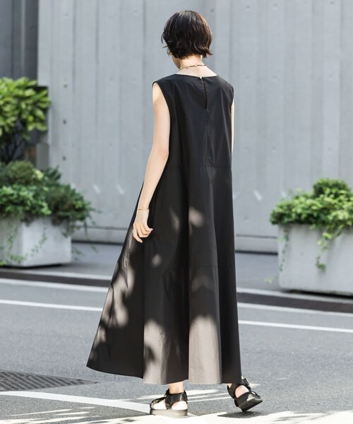 URBAN RESEARCH(アーバンリサーチ)の「撥水綿ナイロンティアードテントワンピース(ワンピース/ドレス・レディース・TURQUOISE/BLACK/MOCHA・FREE)」の11枚目の写真