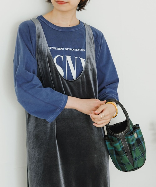 URBAN RESEARCH(アーバンリサーチ)の「ベロアジャンパーワンピース(ワンピース/ドレス・レディース・BLUEGRAY/D.BROWN・FREE)」の16枚目の写真