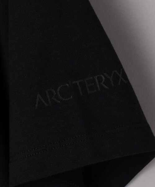 ARC'TERYX（アークテリクス）の「【送料無料】アークテリクスロゴTシャツ【限定展開】【予約商品】（その他・レディース・ホワイト/ブラック・S）」の6枚目の写真