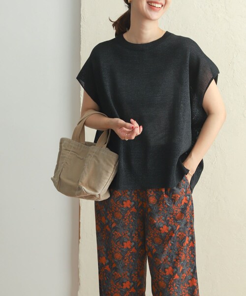 URBAN RESEARCH DOORS（アーバンリサーチドアーズ）の「ウォッシャブルドライニット（トップス・レディース・BLACK/CAMEL・M）」の4枚目の写真