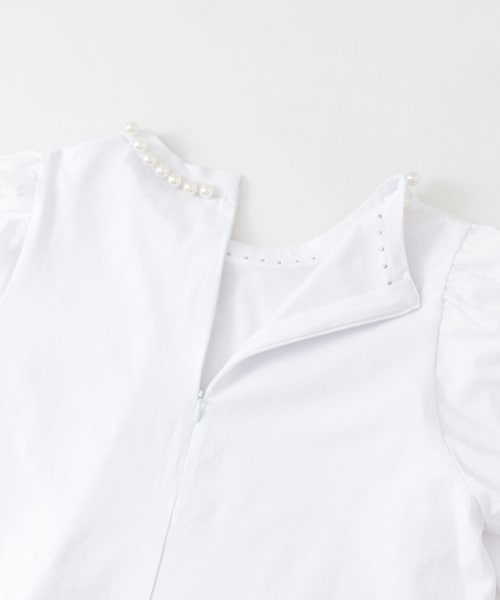 TORRAZZO DONNA　パール付チューリップスリーブブラウス Torrazzo Donna（トラッゾドンナ）の「TORRAZZO DONNA パール付