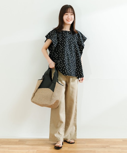 URBAN RESEARCH（アーバンリサーチ）の「ドットプリントフレアスリーブ 