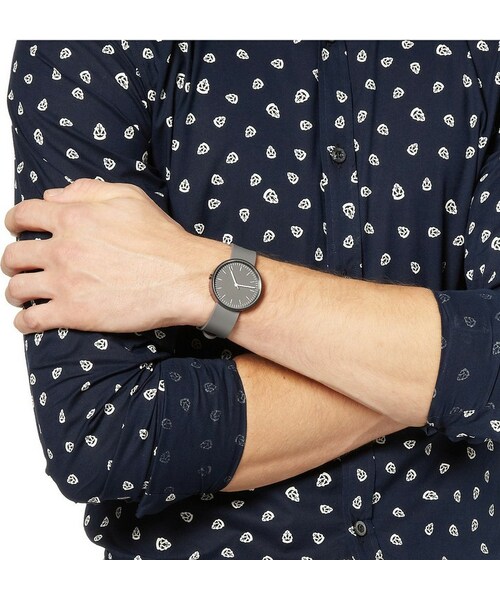 Uniform Wares（ユニフォームウェアーズ）の「Uniform Wares 100 Series Steel Wristwatch（アナログ腕時計・メンズ・Gray・One Size）」の6枚目の写真