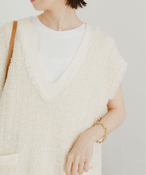 URBAN RESEARCH(アーバンリサーチ)の「ツイードニットベスト(トップス・レディース・BLACK/IVORY・FREE)」の19枚目の写真