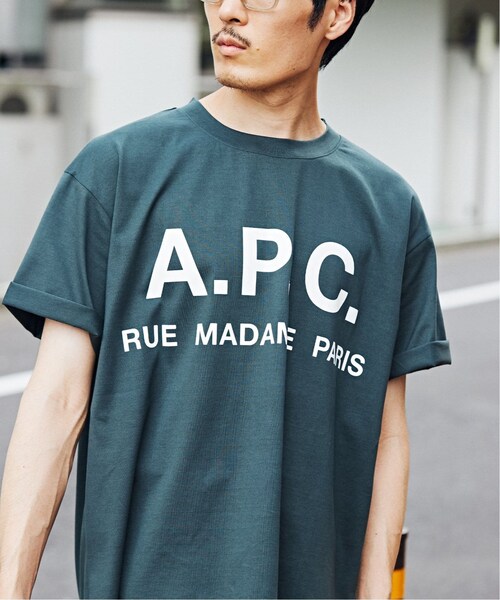 EDIFICE(エディフィス)の「《追加予約》【A.P.C. / アーペーセー】別注 オーバーサイズ ロゴプリント Tシャツ(その他・ブラック/S/M/L/XL)」の4枚目の写真