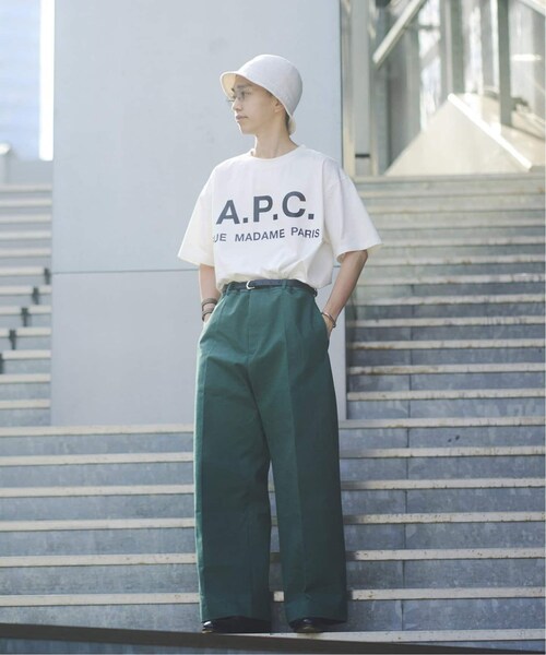 EDIFICE(エディフィス)の「《追加予約》【A.P.C. / アーペーセー】別注 オーバーサイズ ロゴプリント Tシャツ(その他・ブラック/S/M/L/XL)」の8枚目の写真