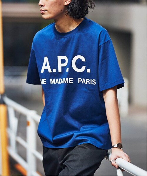EDIFICE(エディフィス)の「《追加予約》【A.P.C. / アーペーセー】別注 オーバーサイズ ロゴプリント Tシャツ(その他・ブラック/S/M/L/XL)」の7枚目の写真
