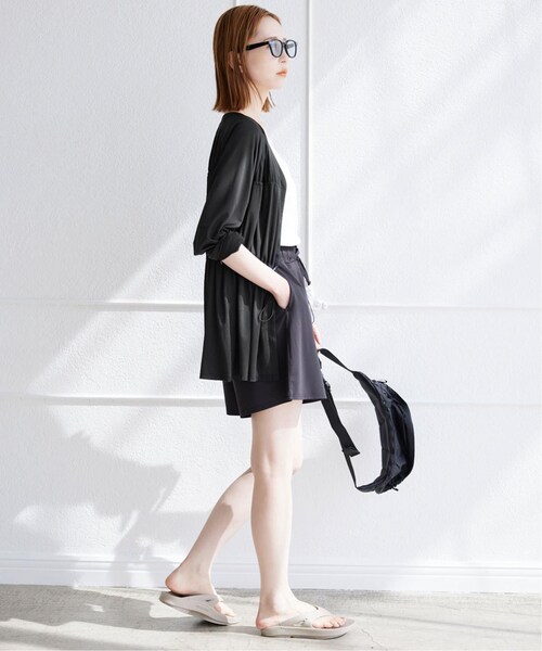 SLOBE IENA(スローブイエナ)の「ギャザーラッシュガード(その他・ブラック/フリー)」の4枚目の写真