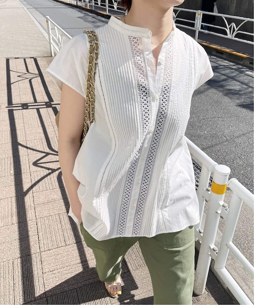 Spick & Span（スピックアンドスパン）の「≪追加≫ケミカルレーススタンドカラーブラウス（その他・ブラック/フリー）」の2枚目の写真