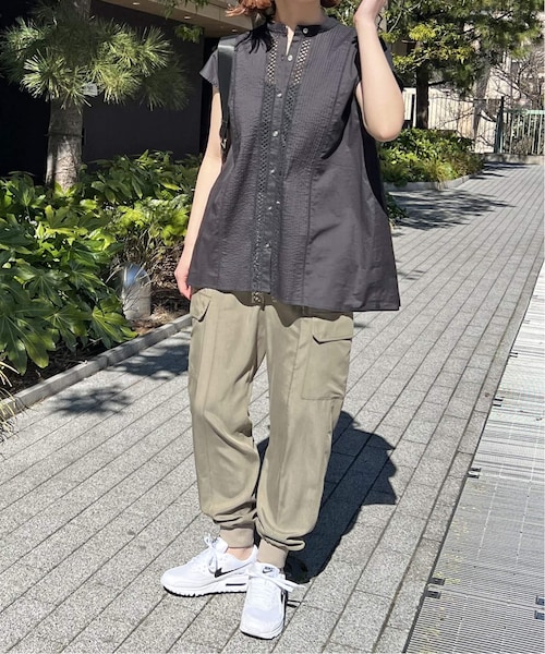 Spick & Span（スピックアンドスパン）の「≪追加≫ケミカルレーススタンドカラーブラウス（その他・ブラック/フリー）」の6枚目の写真