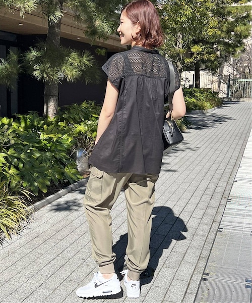 Spick & Span（スピックアンドスパン）の「≪追加≫ケミカルレーススタンドカラーブラウス（その他・ブラック/フリー）」の7枚目の写真