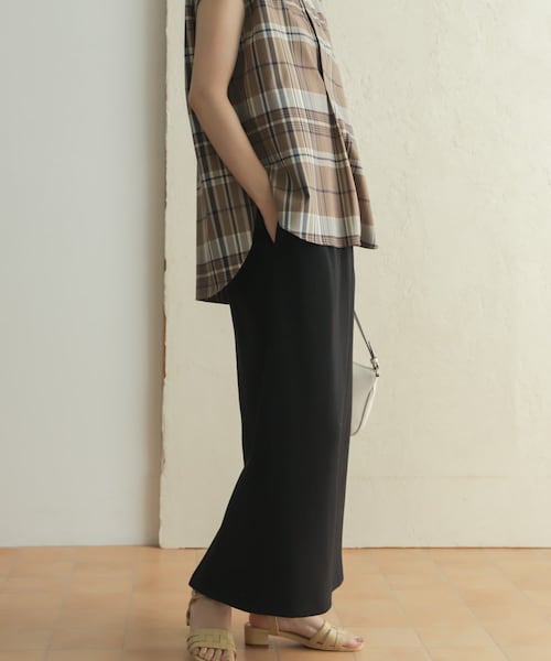 URBAN RESEARCH DOORS（アーバンリサーチドアーズ）の「UR GREEN リブカットストレートスカート（スカート・レディース・BLACK/IVORY・M）」の9枚目の写真