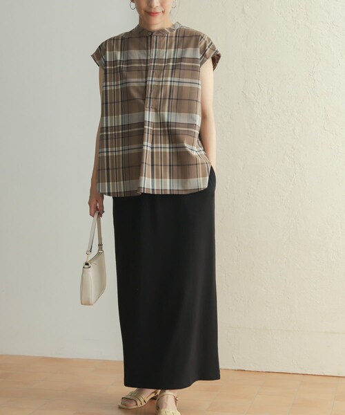 URBAN RESEARCH DOORS（アーバンリサーチドアーズ）の「UR GREEN リブカットストレートスカート（スカート・レディース・BLACK/IVORY・M）」の3枚目の写真