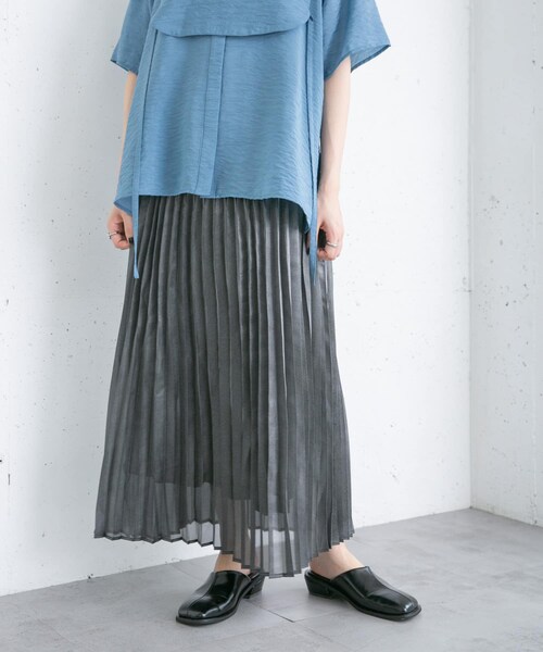 KBF(ケイビーエフ)の「グリッタープリーツスカート(スカート・レディース・OFF/BLACK/GRAY・one)」の14枚目の写真