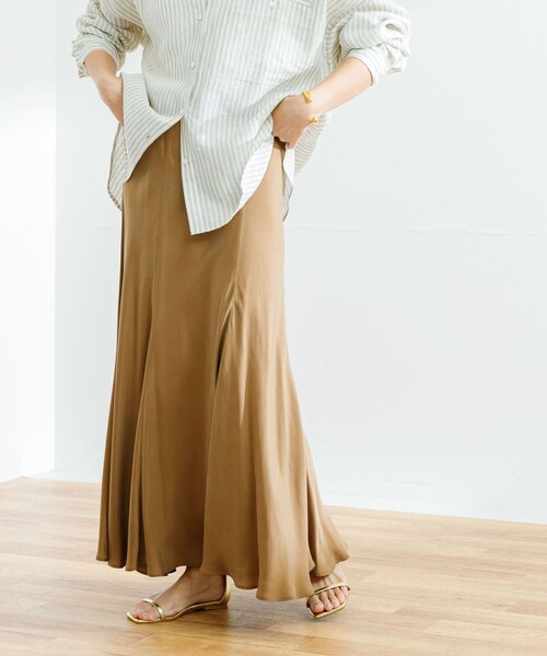 URBAN RESEARCH（アーバンリサーチ）の「キュプラフィブリルフレアスカート（スカート・レディース・CHARCOAL/BEIGE・FREE）」の14枚目の写真