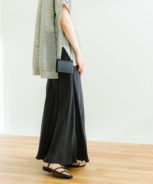 URBAN RESEARCH（アーバンリサーチ）の「キュプラフィブリルフレアスカート（スカート・レディース・CHARCOAL/BEIGE・FREE）」の6枚目の写真