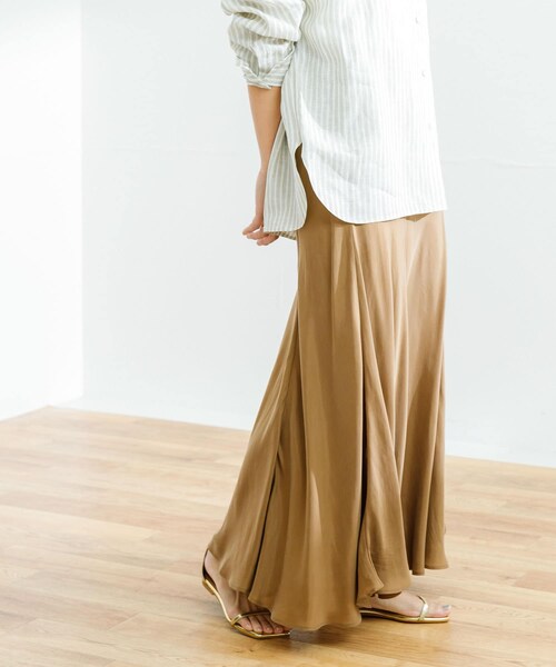 URBAN RESEARCH（アーバンリサーチ）の「キュプラフィブリルフレアスカート（スカート・レディース・CHARCOAL/BEIGE・FREE）」の13枚目の写真