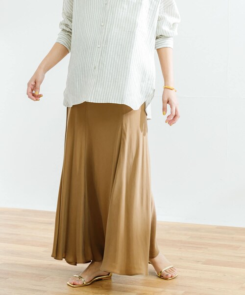 URBAN RESEARCH（アーバンリサーチ）の「キュプラフィブリルフレアスカート（スカート・レディース・CHARCOAL/BEIGE・FREE）」の18枚目の写真