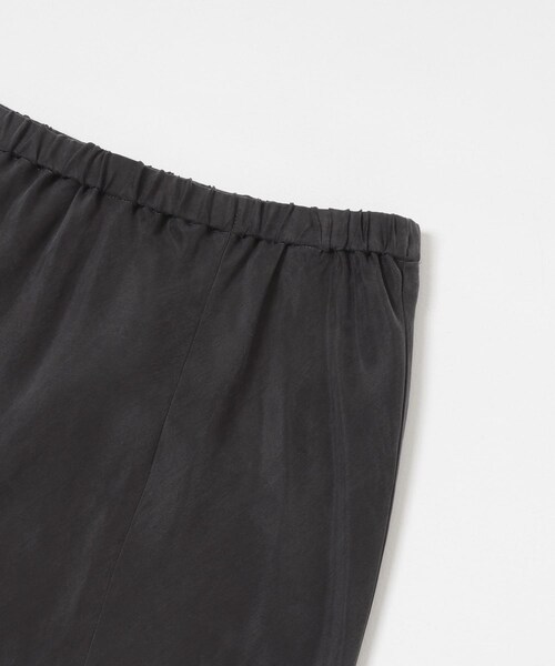 URBAN RESEARCH（アーバンリサーチ）の「キュプラフィブリルフレアスカート（スカート・レディース・CHARCOAL/BEIGE・FREE）」の12枚目の写真