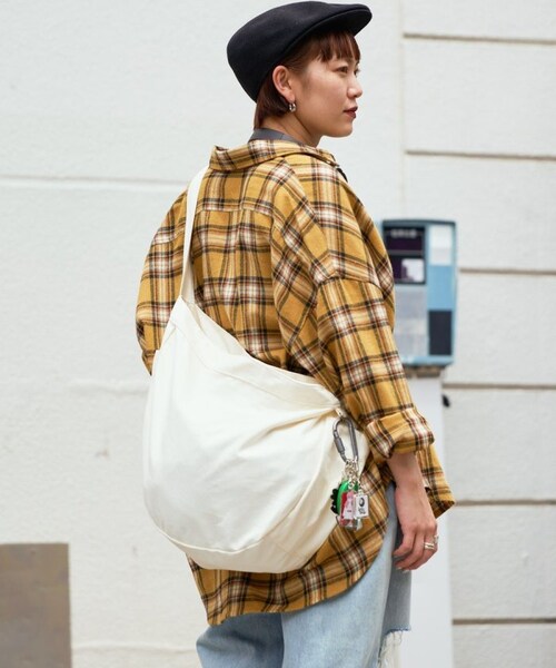 FREAK'S STORE（フリークスストア）の「キャンバス ニュースペーパーバッグ（バッグ・メンズ・ホワイト/ナチュラル/ブラック/ベージュ/オリーブ・ONE SIZE）」の6枚目の写真