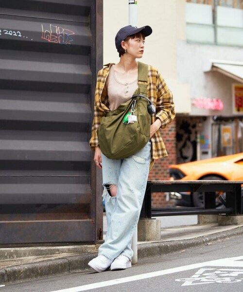 FREAK'S STORE（フリークスストア）の「キャンバス ニュースペーパーバッグ（バッグ・メンズ・ホワイト/ナチュラル/ブラック/ベージュ/オリーブ・ONE SIZE）」の7枚目の写真