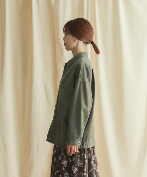 URBAN RESEARCH DOORS（アーバンリサーチドアーズ）の「コットンツイルドルマンジャケット（ジャケット/アウター・レディース・NATURAL/KHAKI・M）」の20枚目の写真