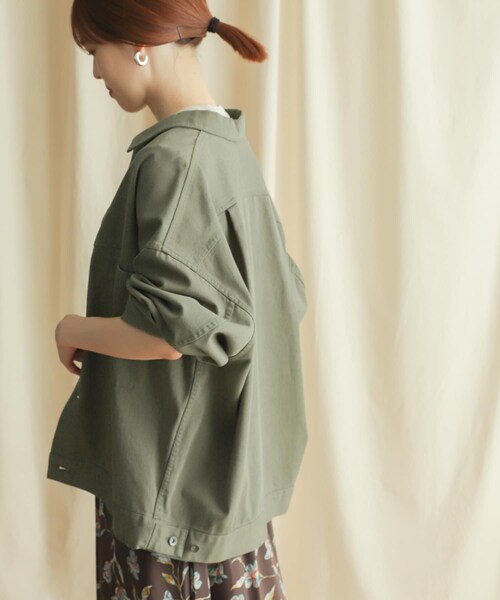 URBAN RESEARCH DOORS（アーバンリサーチドアーズ）の「コットンツイルドルマンジャケット（ジャケット/アウター・レディース・NATURAL/KHAKI・M）」の8枚目の写真