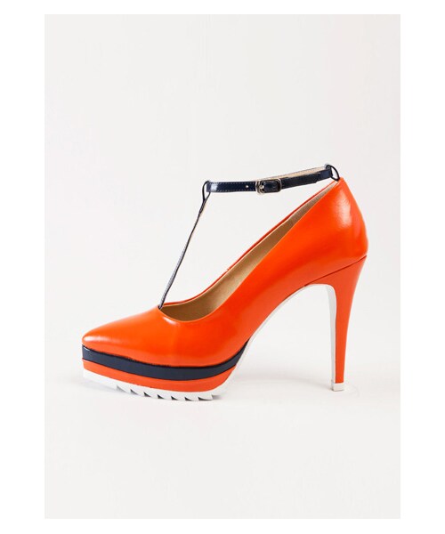 G.V.G.V.(ジーヴィージーヴィー)の「T STRAP POINTED TOE PUMPS(シューズ・レディース・BEIGE/BLACK/ORANGE・M)」の3枚目の写真