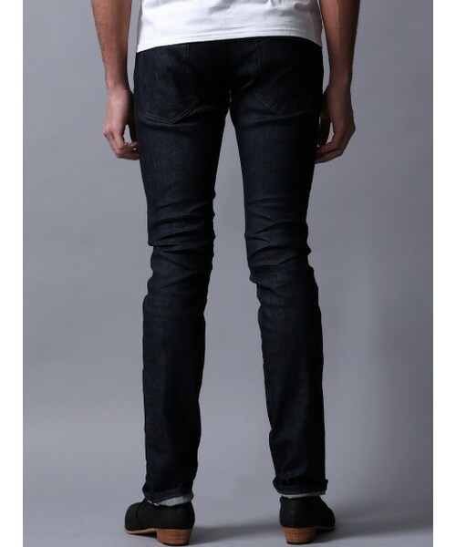 5351 POUR LES HOMMES（ゴーサンゴーイチプールオム）の