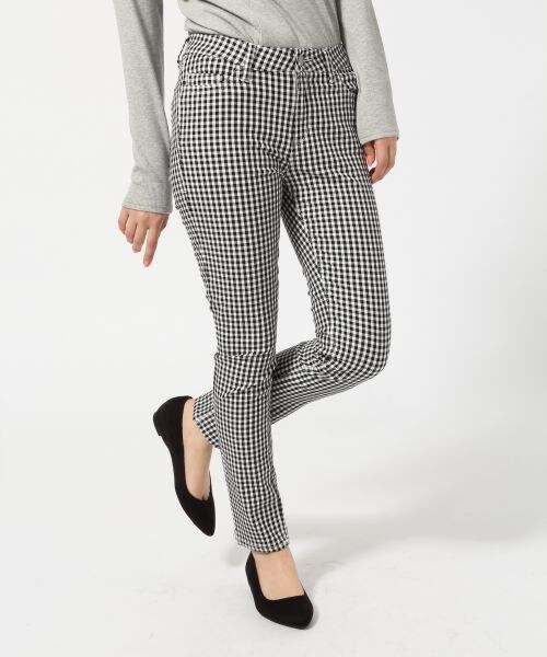 LOWRYS FARM(ローリーズファーム)の「ストライプ*ギンガムスキニーパンツ(パンツ・レディース・オフ×ストライプ/ブラック×ギンガム/ネイビー×ギンガム/ブルー×ストライプ/ネイビー×ストライプ・XS/S/M/L)」の2枚目の写真